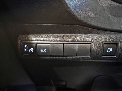 Used 2023 Toyota Corolla LE FWD image 18
