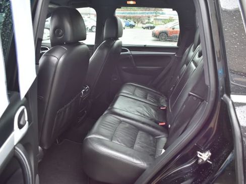 Used 2010 Porsche Cayenne AWD/4WD image 35