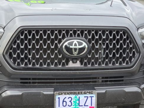 Used 2023 Toyota Tacoma Limited image 46