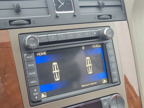 Used 2013 Lincoln Navigator 4WD w/ HD Trailer Tow Pkg image 29