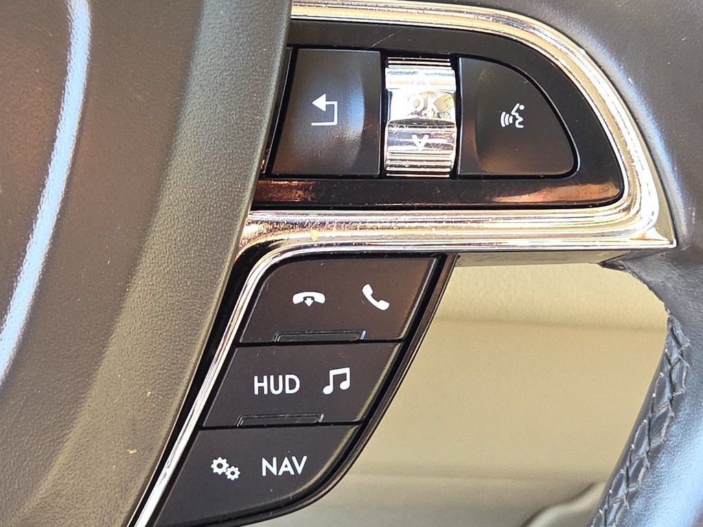 Used 2019 Lincoln Navigator L Reserve w/ Cargo Package AWD/4WD image 23