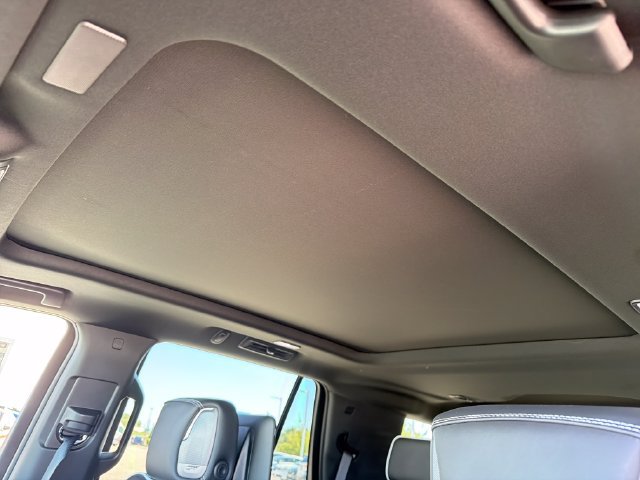 New 2026 GMC Yukon AT4 Ultimate AWD/4WD image 15