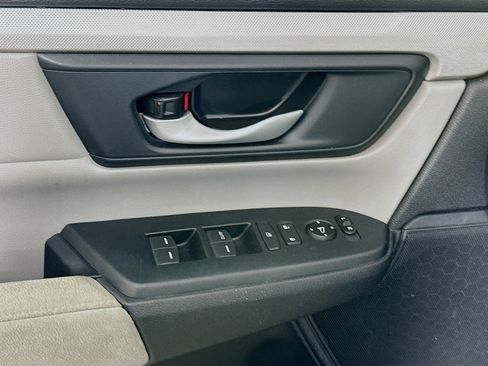 Used 2019 Honda CR-V LX image 15