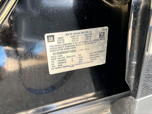 Used 2017 Cadillac XT5 Luxury w/ Driver Awareness Package image 19