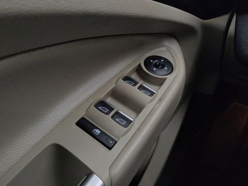 Used 2017 Ford Escape SE w/ Equipment Group 201A image 27