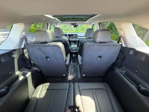 Used 2025 Kia Sorento SX AWD/4WD image 28