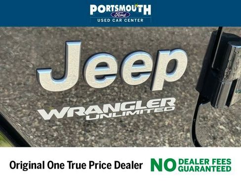 Used 2020 Jeep Wrangler Unlimited Sahara image 15