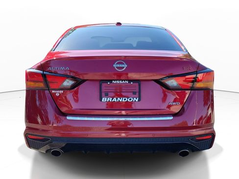 Used 2023 Nissan Altima 2.5 SR AWD/4WD image 6