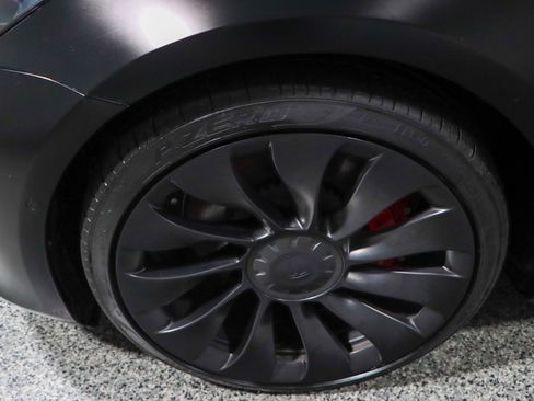 Used 2022 Tesla Model 3 Performance image 11