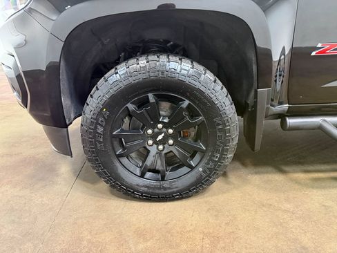 Used 2022 Chevrolet Colorado Z71 w/ Z71 Midnight Edition AWD/4WD image 88