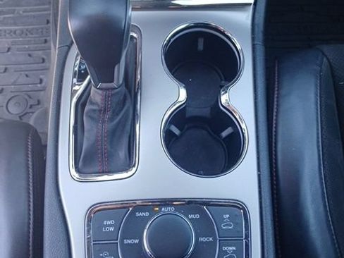 Used 2018 Jeep Grand Cherokee Trailhawk AWD/4WD image 21