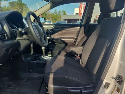 Used 2019 Nissan Versa SV image 16