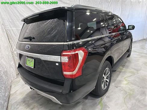 Used 2018 Ford Expedition XLT image 8