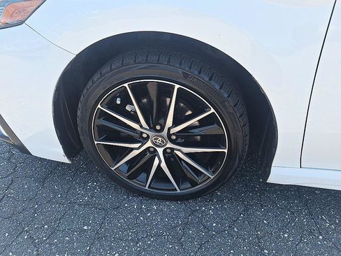 Used 2023 Toyota Camry SE FWD image 8