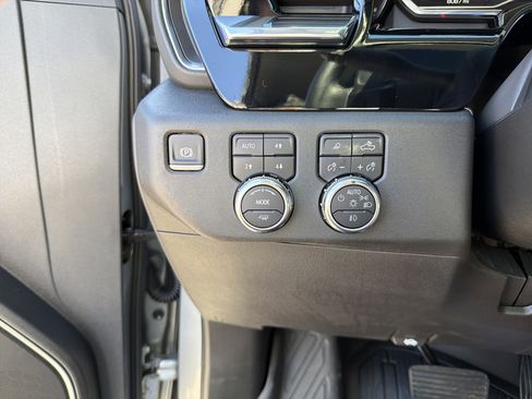 Used 2025 GMC Sierra 1500 Elevation w/ Elevation Premium Package image 13