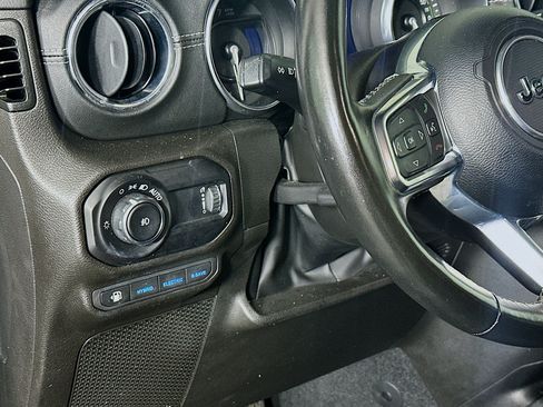 Used 2023 Jeep Wrangler Unlimited Sahara w/ Cold Weather Group AWD/4WD image 16