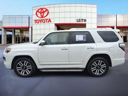 Used 2020 Toyota 4Runner Limited image 8