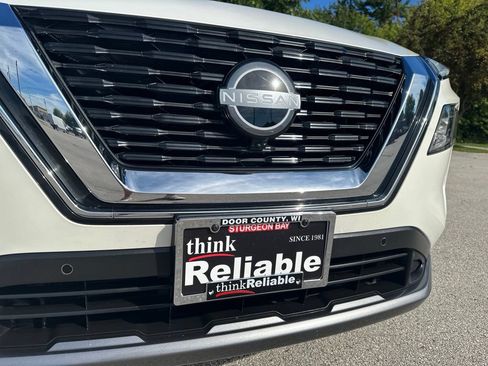 Used 2023 Nissan Rogue SL AWD/4WD image 10