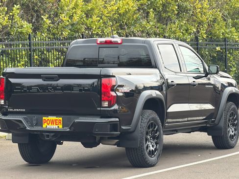 Used 2024 Chevrolet Colorado Trail Boss w/ Advanced Trailering Package image 4
