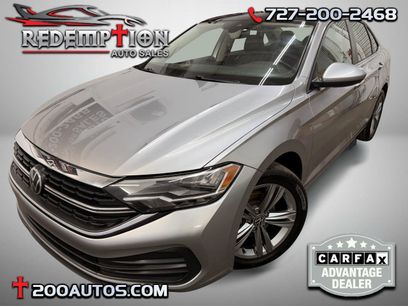 Used 2023 Volkswagen Jetta SE w/ Panoramic Sunroof Package