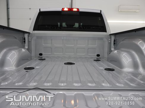 New 2026 RAM 3500 Tradesman AWD/4WD image 28
