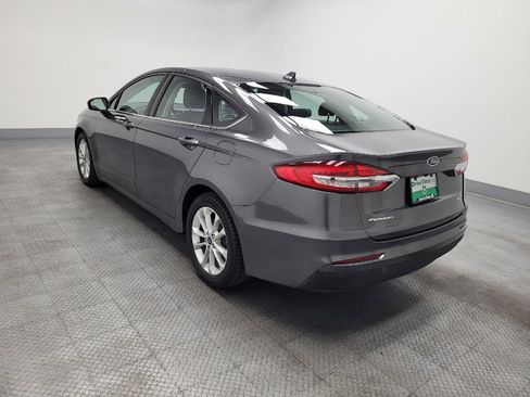 Used 2019 Ford Fusion SE FWD image 5