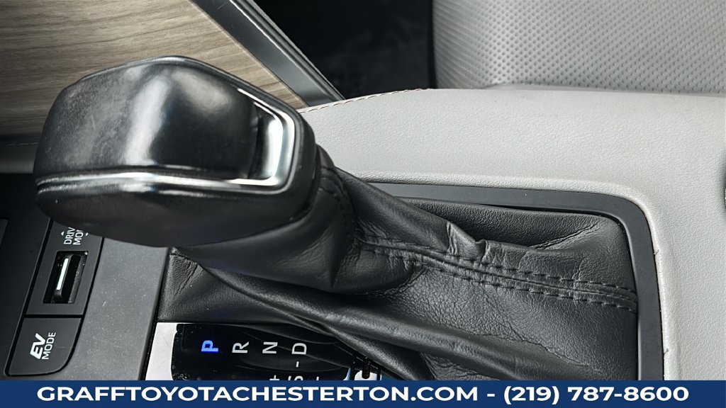 Used 2021 Toyota Venza Limited w/ Advanced Technology Package AWD/4WD image 17