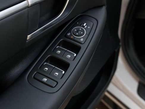 New 2025 Hyundai Sonata SEL image 17