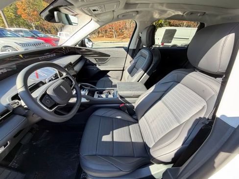 New 2026 Lincoln Nautilus Reserve w/ Jet Appearance Package image 15