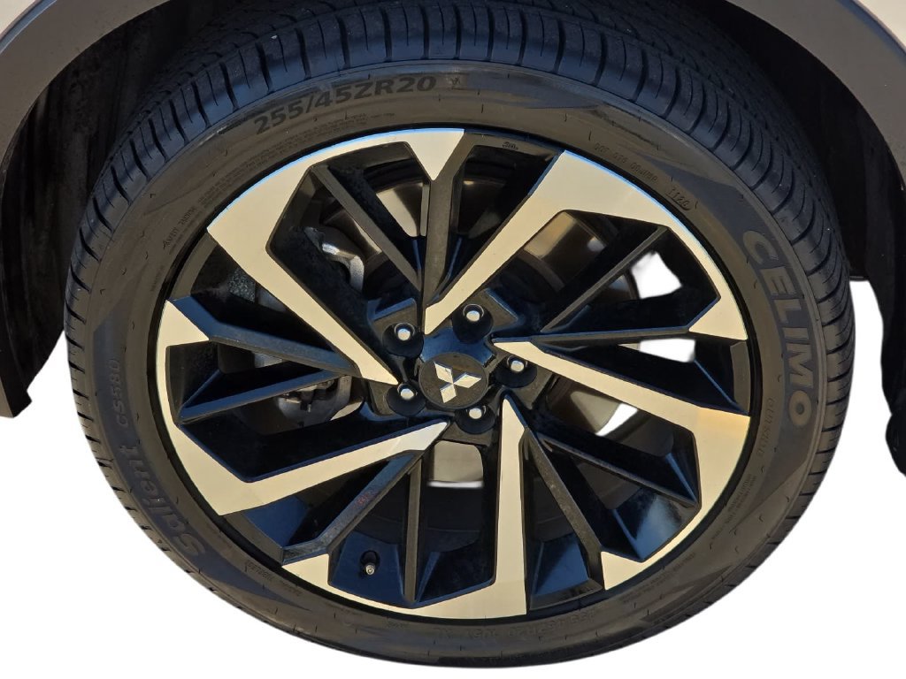 Used 2024 Mitsubishi Outlander SE FWD image 30