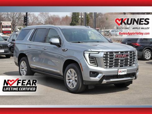 Used 2025 GMC Yukon Denali w/ Sun & Power Step Package AWD/4WD image 1