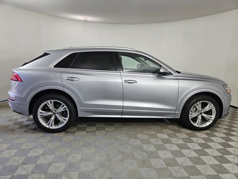 Certified 2022 Audi Q8 Premium Plus AWD/4WD image 8