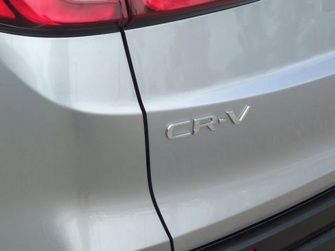 Used 2025 Honda CR-V LX image 30