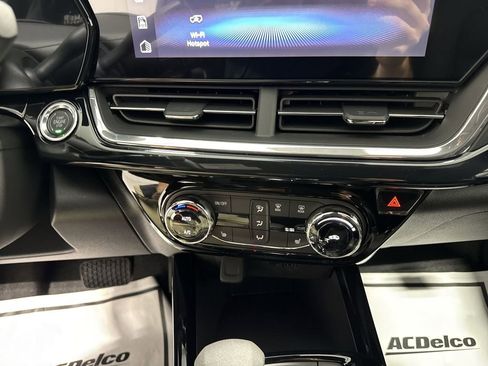 New 2026 Chevrolet Trax RS image 17