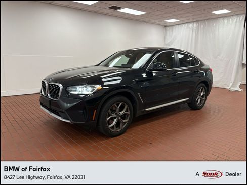 Used 2023 BMW X4 xDrive30i w/ Premium Package image 1
