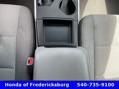 Used 2017 Toyota Camry LE FWD image 36