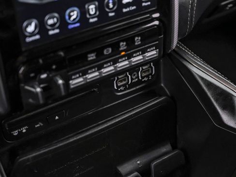 Used 2019 RAM 3500 Limited image 28