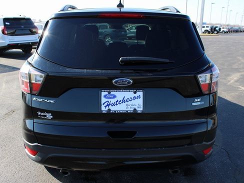 Used 2018 Ford Escape SE w/ SE Sport Appearance Package image 7