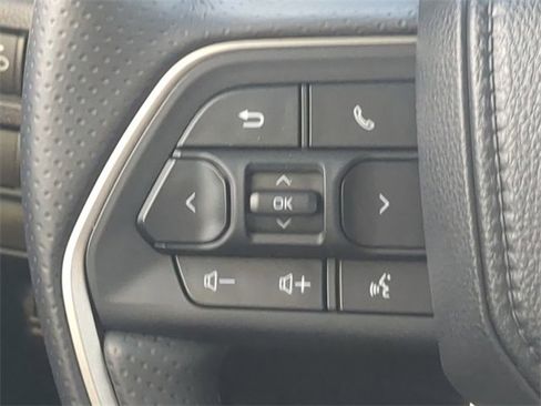 Certified 2025 Toyota 4Runner SR5 image 23