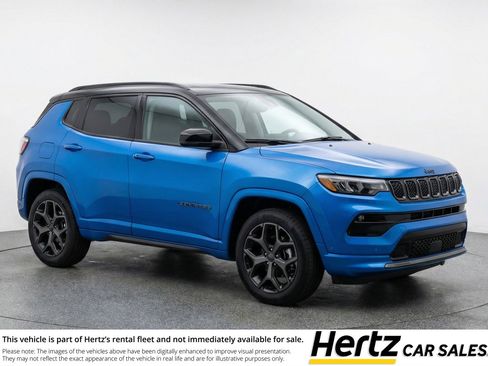 Used 2025 Jeep Compass Limited AWD/4WD image 1