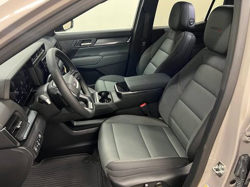 New 2027 GMC Terrain AT4 w/ LPO, Floor Liner Package AWD/4WD image 28