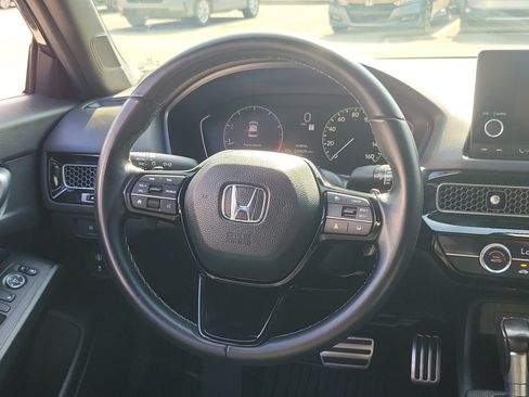 Used 2023 Honda Civic Sport image 18