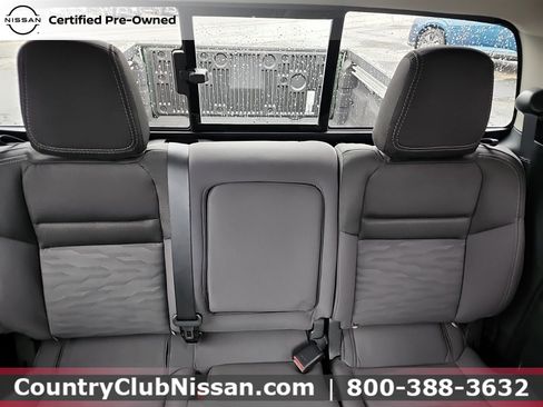 Used 2023 Nissan Frontier SV w/ Technology Package image 23