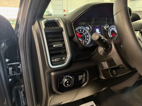 Used 2025 RAM 2500 Big Horn AWD/4WD image 33