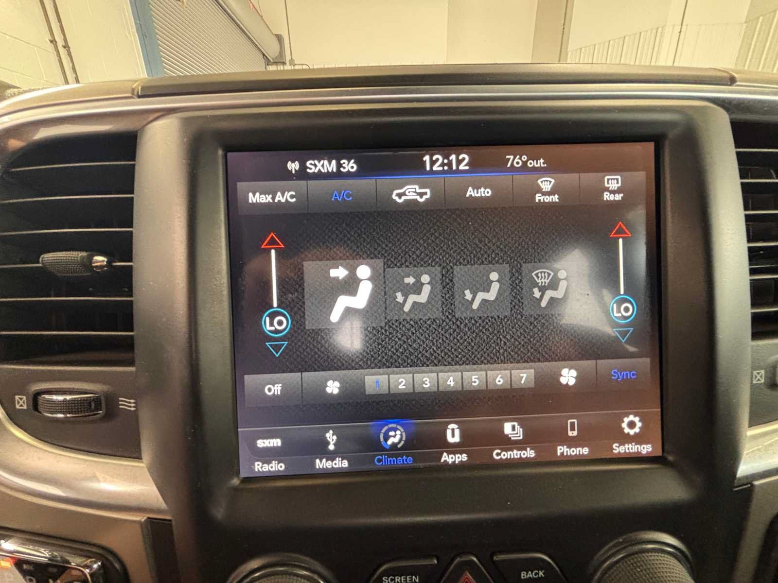 Used 2019 RAM 1500 Big Horn AWD/4WD image 23