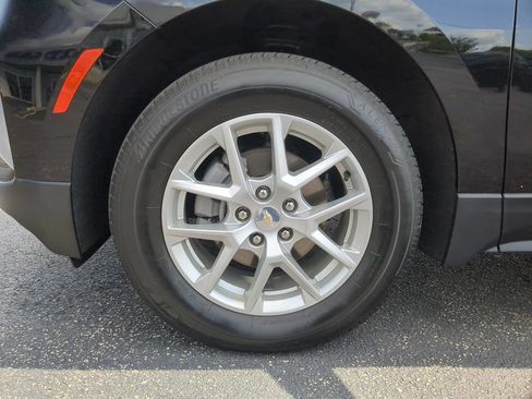 Used 2023 Chevrolet Equinox LT AWD/4WD image 24