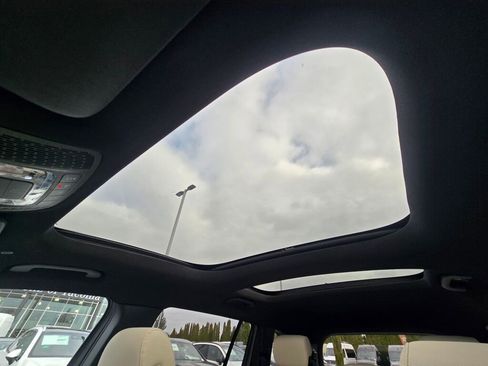 New 2026 Mercedes-Benz GLB 250 4MATIC image 47