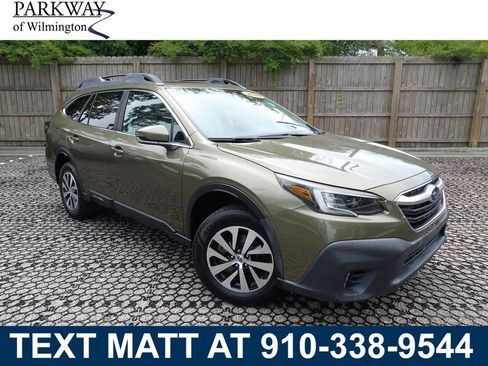 Used 2020 Subaru Outback Premium AWD/4WD image 1