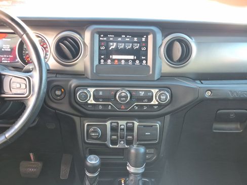 Used 2019 Jeep Wrangler Unlimited Sport S image 21