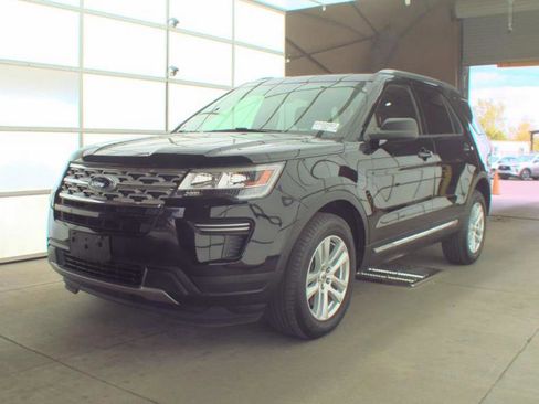 Used 2019 Ford Explorer XLT AWD/4WD image 1